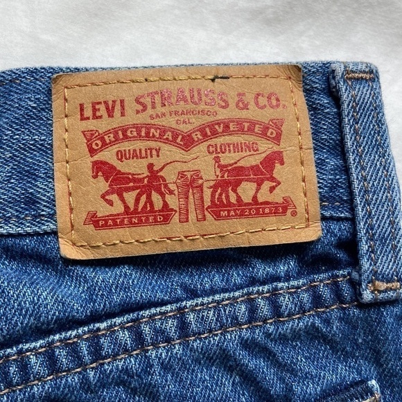 💙 Levis Denim Retro Mini Skirt with Floral Insert with Embroidery Size 27 - Picture 9 of 16